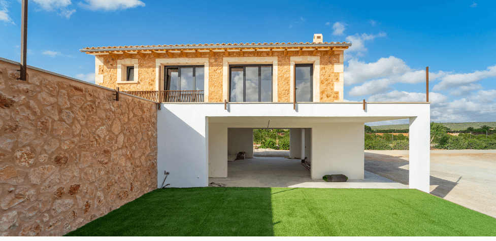 artificial grass facade country house
